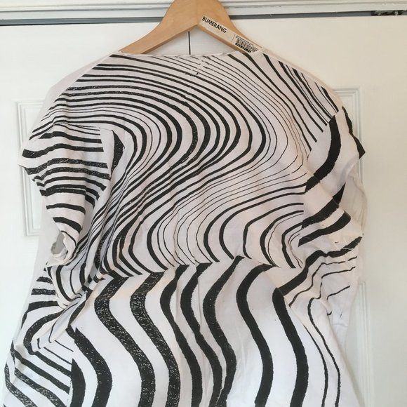 B&W oversized T with sheer detail - Picture 3 of 3